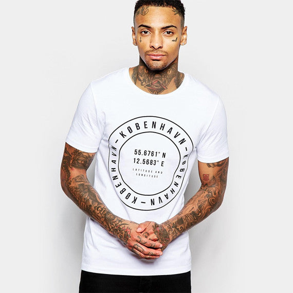 T-Shirt Weekday Crew Sweatshir 1